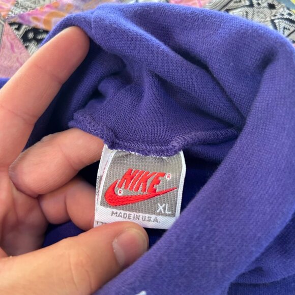VTG 90s Nike White/Red Label Nike Embroidered Neck Long Sleeve Turtleneck Shirt. - Picture 6 of 8